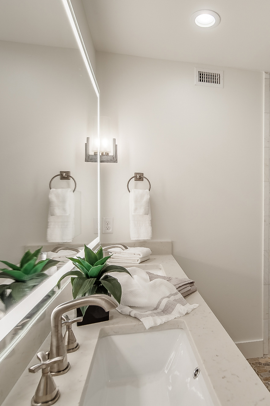 4100_4102_University_Portfolio2_Shoot 9%20copy